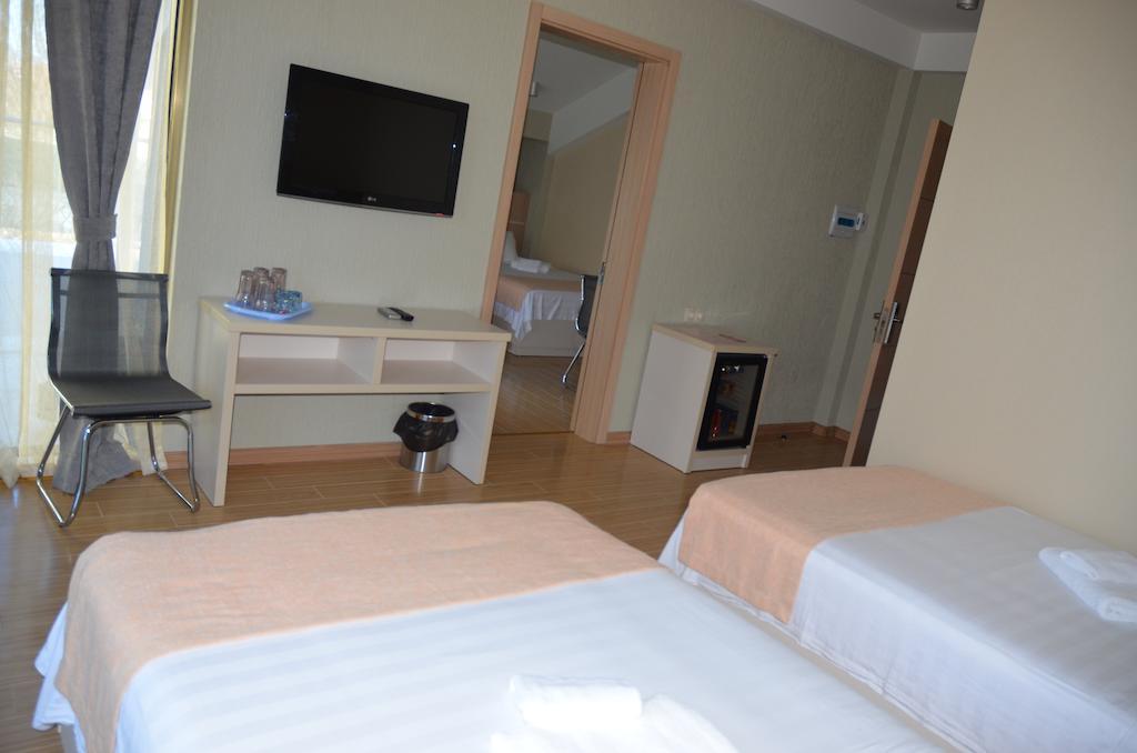 Hotel Legacy