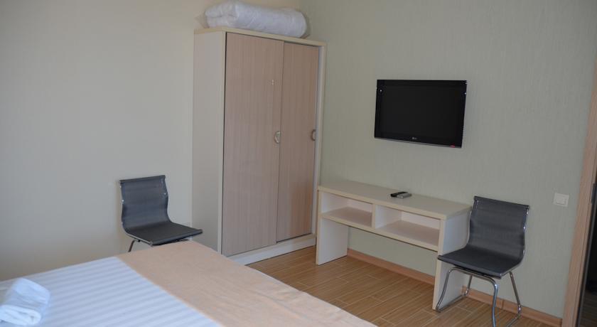 Legacy Hotel 4*